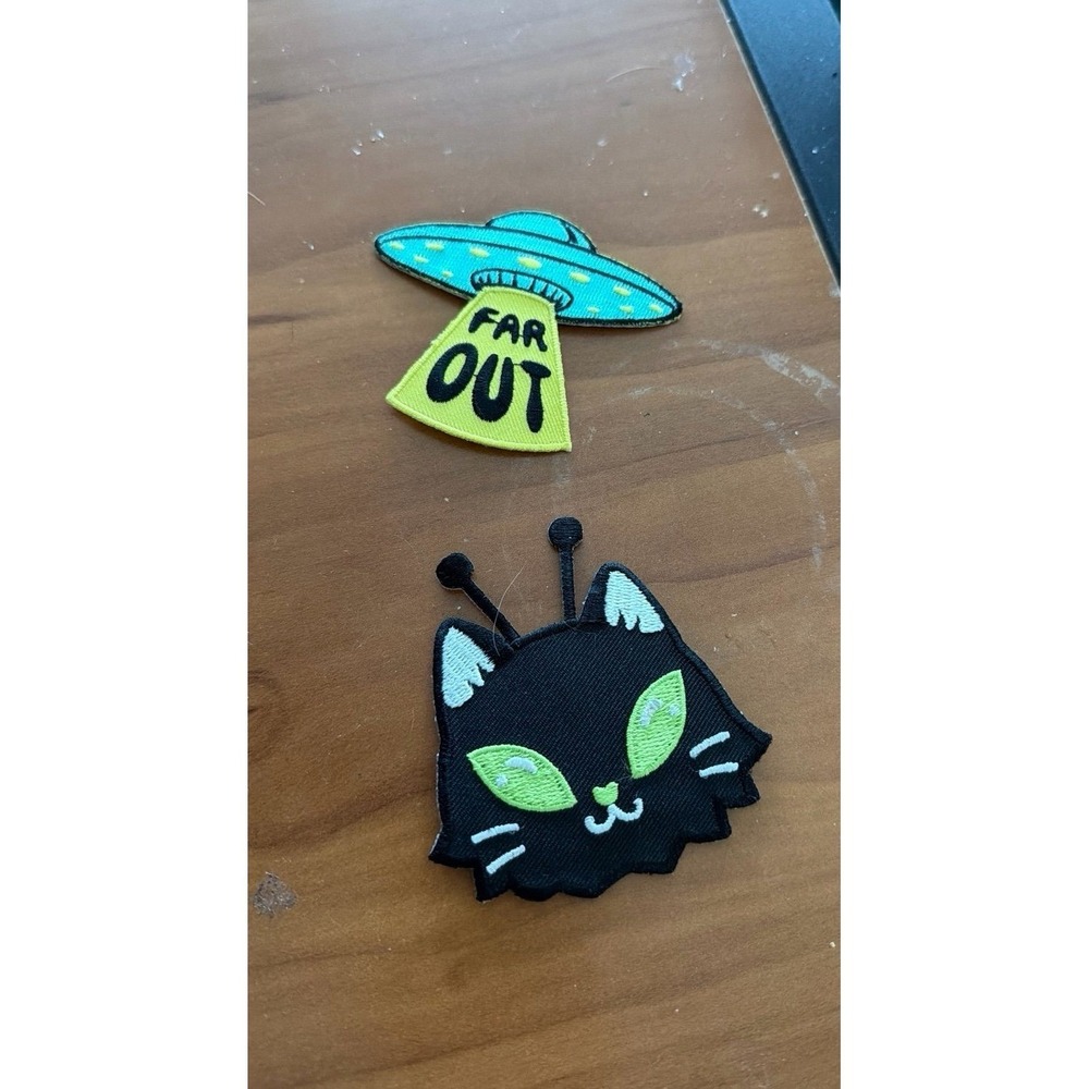Lounge  Fly Iron On Patch Alien Cat Spaceship Loungefly